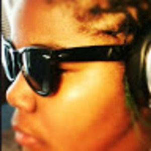 Meet your Posher, Annitra